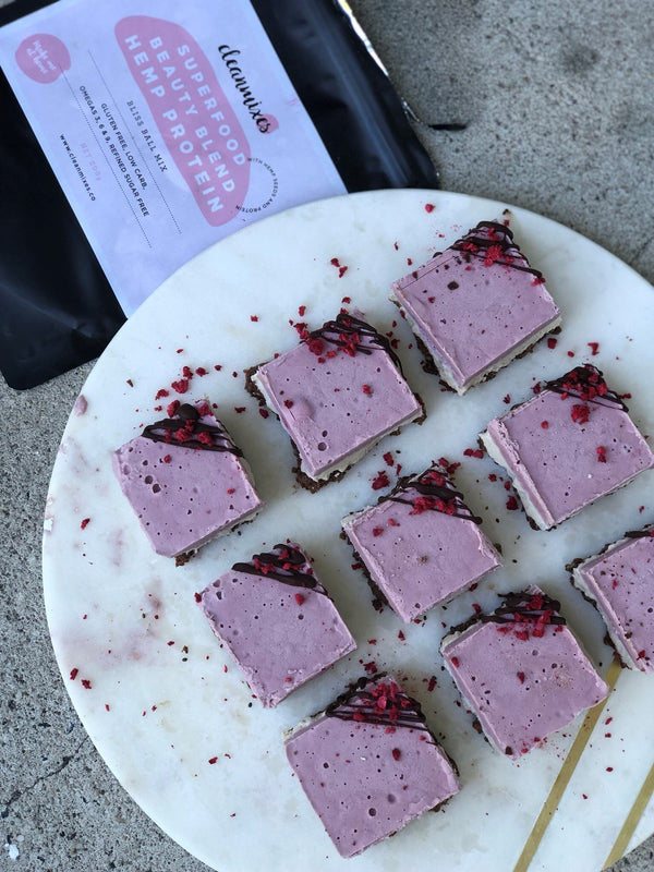 Raw Strawberries & Cream Slice