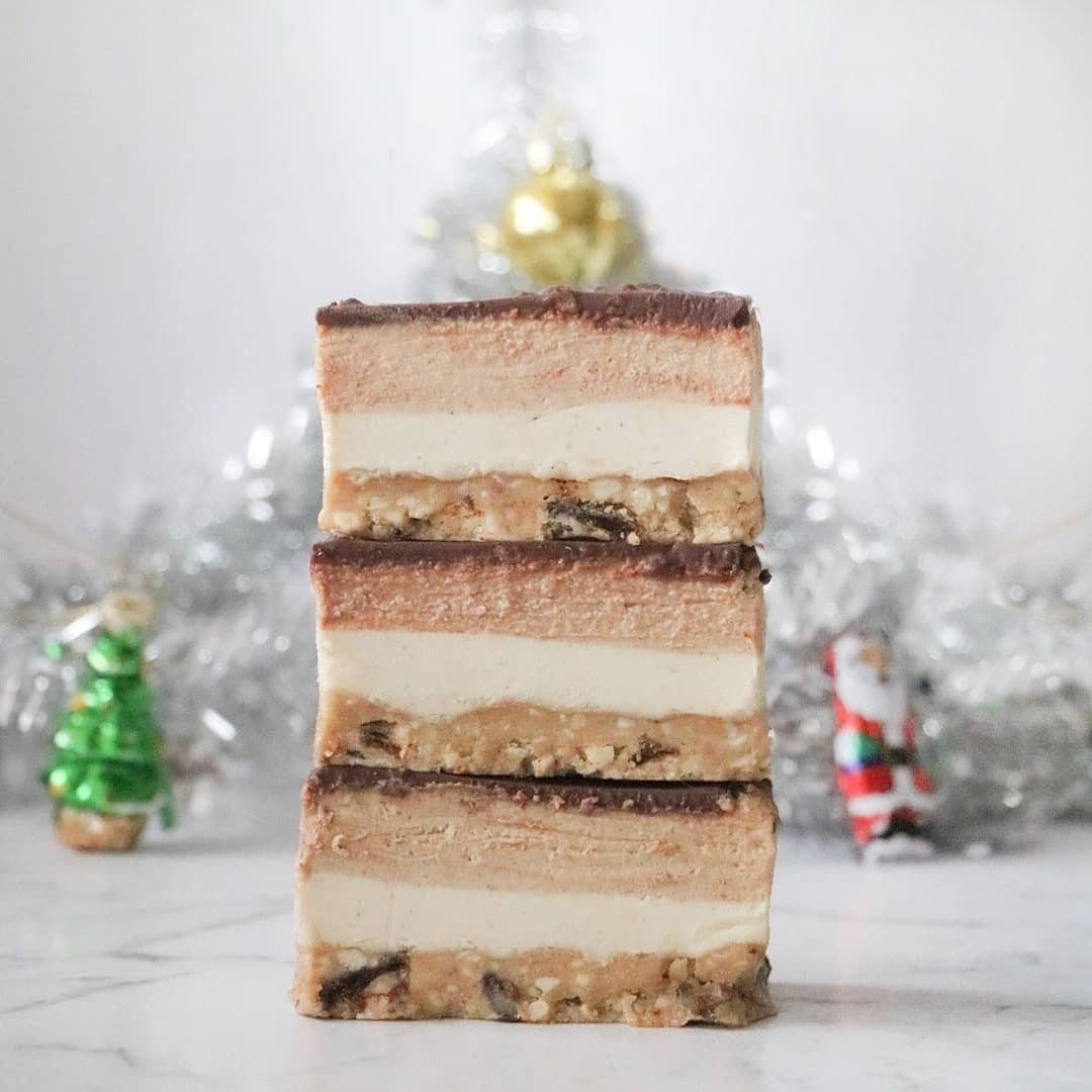 Gingerbread Cheesecake Slice